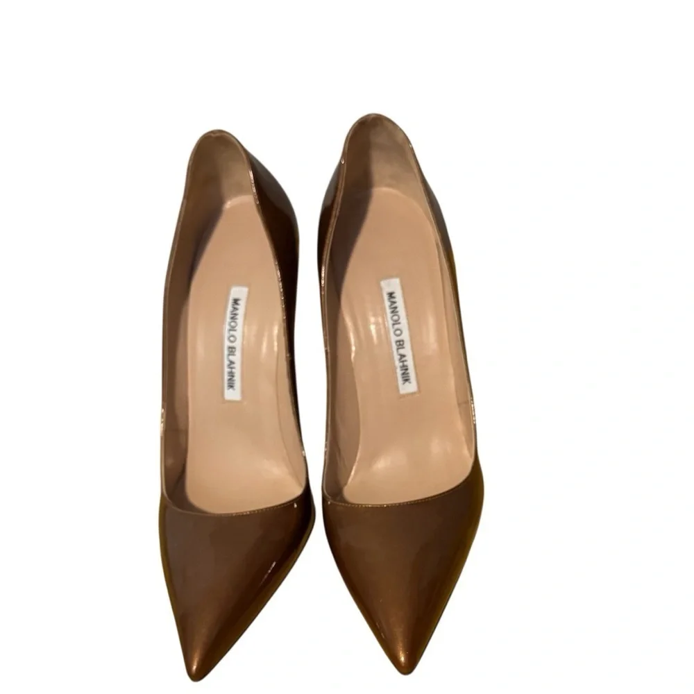 Manolo Blahnik Shiny Tan Heels | Very Good Condition